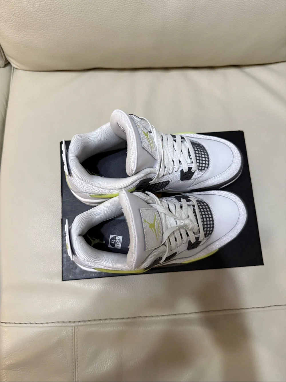 Air Jordan 4 Retro (GS) White/Lemon Twist HJ5990 100 7Y